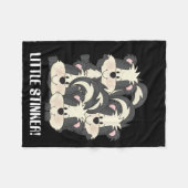 小さい鼻摘みもののスカンクのベビーのフリースブランケット フリースブランケット (正面(横))