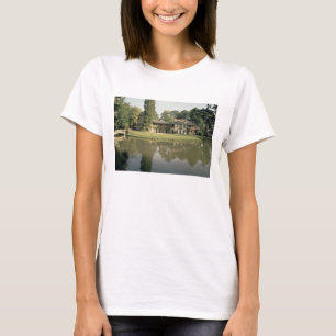 小さいHameauの眺め、1782-85年(写真) Tシャツ