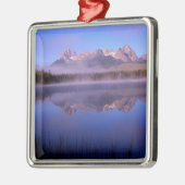 小さいRedfishアイダホの湖の朝 メタルオーナメント (左)