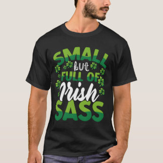 小さくてもアイルランド人らしいサスが詰まった面白い聖パトリックの家族デザイン Tシャツ