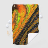 小さく縮んで変形した黄色がかったモザイク ゴルフタオル (インサイチュ)