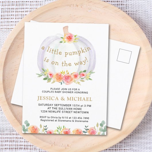 小さなかぼちゃがカップルの赤ちゃんシャワーを途中にある インビテーションポストカード