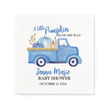 小さなかぼちゃがフォームボードに乗っている