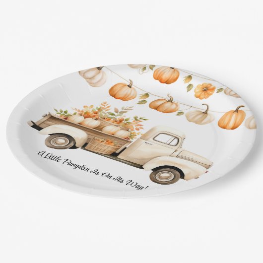 小さなかぼちゃが赤ちゃんシャワーを浴びている ペーパープレート (アングル)