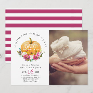 小さなかぼちゃが赤ちゃんシャワーを浴びている 招待状