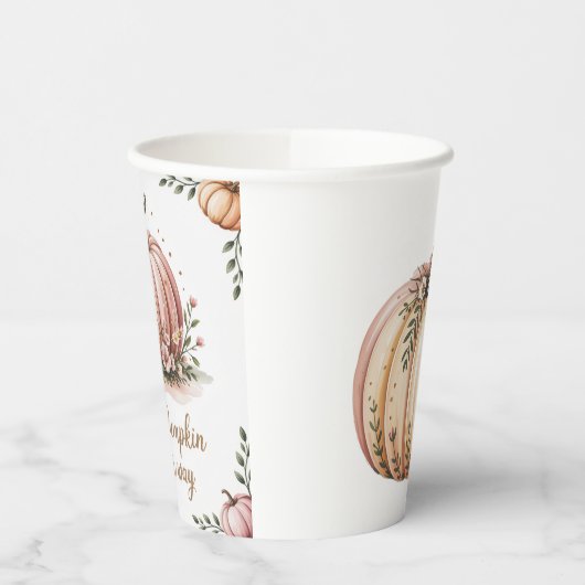 小さなかぼちゃが赤ちゃんシャワーを浴びる 紙コップ (左)