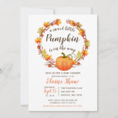 小さなかぼちゃが途中にある秋の赤ちゃん 招待状 (正面)