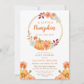 小さなかぼちゃが途中にある秋の赤ちゃん 招待状 (正面)