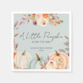 小さなかぼちゃが途中にある秋ベイビーシャワー スタンダードカクテルナプキン (正面)