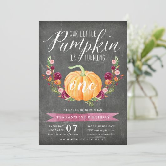 小さなかぼちゃのカスタム年齢の誕生日パーティー 招待状 (スタンド正面)