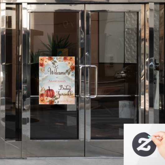 小さなかぼちゃのフローラガールベビースプリングウェルカム ウィンドウサイン (オフィスドア)