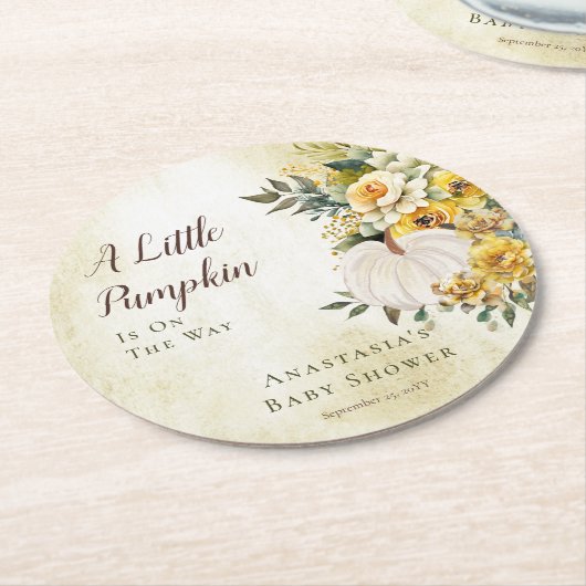 小さなかぼちゃの収穫金ゴールドフローラベビーシャワー ラウンドペーパーコースター (アングル)