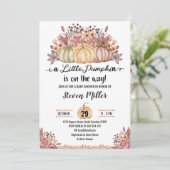 小さなかぼちゃの秋の秋花赤ちゃんシャワー 招待状 (スタンド正面)