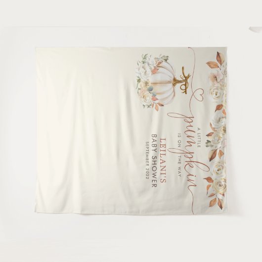 小さなかぼちゃの赤素朴ちゃんシャワー タペストリー (正面(横))