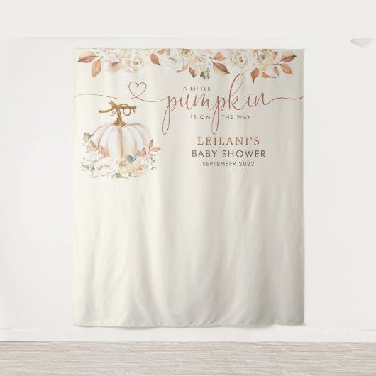 小さなかぼちゃの赤素朴ちゃんシャワー タペストリー (正面)