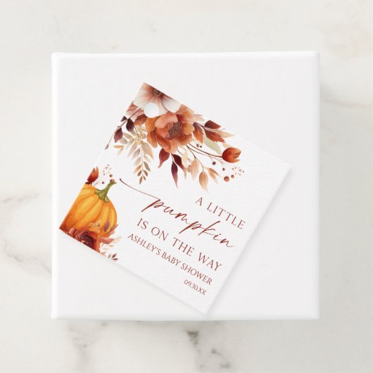 小さなかぼちゃの錆びたバーガンディフローラ赤ちゃんシャワー フェイバータグ (インサイチュ)