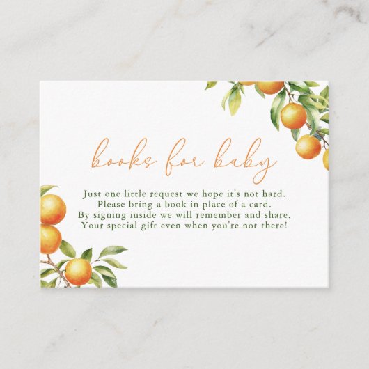 小さなかわいこちゃんがオレンジ色の本のベビーに向かっている エンクロージャーカード (正面)