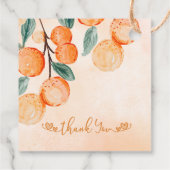 小さなかわいこちゃんがオレンジ色の赤ちゃんシャワーの途中にある フェイバータグ (裏面)