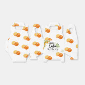 小さなかわいこちゃんがオレンジ色の赤ちゃんシャワーの途中にある フェイバーボックス (折り畳みなし)