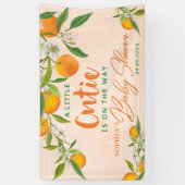 小さなかわいこちゃんがオレンジ色の赤ちゃんシャワーの途中にある 横断幕 (縦)