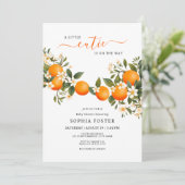 小さなかわいこちゃんがTangerine赤ちゃんシャワーに向かっている 招待状 (スタンド正面)