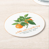 小さなかわいこちゃんの赤ちゃんシャワーオレンジと柑橘系葉の ラウンドペーパーコースター (アングル)