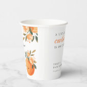 小さなかわいこちゃんは柑橘系の赤ちゃんシャワーの途中にある 紙コップ (右)