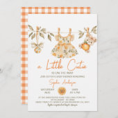 小さなかわいこちゃんオレンジ色の赤ちゃん服ベビーシャワー 招待状 (正面/裏面)