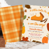 小さなかわいこちゃんパイが途中にある秋の赤ちゃんシャワー 招待状