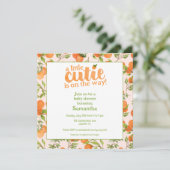 小さなかわいこちゃんピーチバックグラウンド正方形の赤ちゃんシャワー 招待状 (スタンド正面)