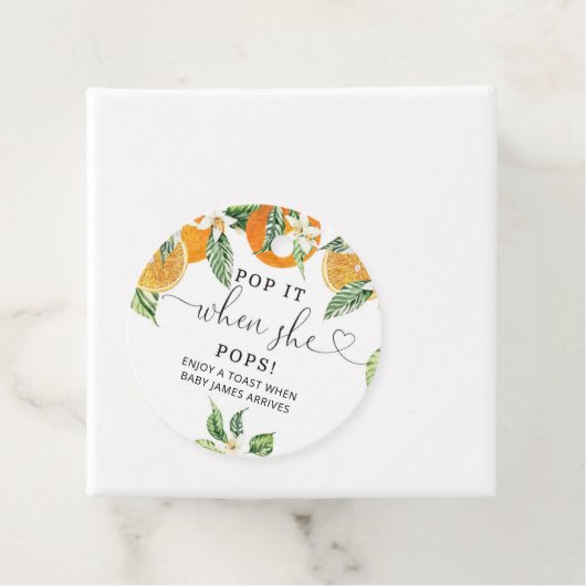 小さなかわいこちゃんポップ・アートのは、彼女が赤ちゃんシャワーをポップするときに フェイバータグ (インサイチュ)