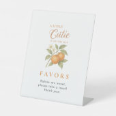 小さなかわいこちゃん柑橘系の赤ちゃんシャワー好みのテーブルトップ 台座サイン (正面)