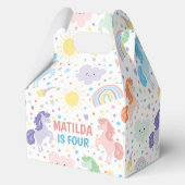 小さなかわいらしユニコーンパーティーギフトボックスの好意。 フェイバーボックス (正面)