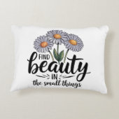 小さなことで美しいを見つける アクセントクッション (裏面)