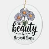 小さなことで美しいを見つける セラミックオーナメント (左)