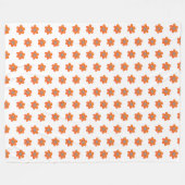 小さなオレンジ色の花 フリースブランケット (正面(横))