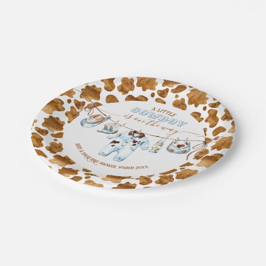 小さなカウボーイクロセスラインワイルドウエストボーイベビースシャワー ペーパープレート (アングル)