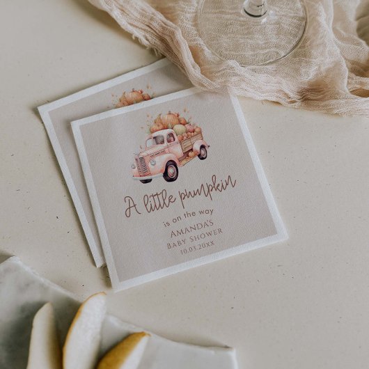 小さなカボチャがパンクトラックの途中にある スタンダードランチョンナプキン