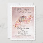 小さなカボチャがピンクの赤ちゃんシャワーを咲いている 招待状 (正面)