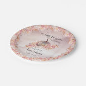 小さなカボチャがピンクの赤ちゃんシャワーパップ咲いている ペーパープレート (アングル)