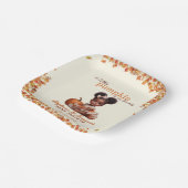 小さなカボチャが彼女の道にアフロプフ赤ん坊の女の子 ペーパープレート (傾斜あり)