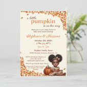 小さなカボチャが彼女の道にアフロプフ赤ん坊の女の子 招待状 (スタンド正面)