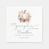 小さなカボチャが男の子の赤ちゃんシャワーの途中にある スタンダードカクテルナプキン (正面)