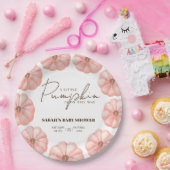 小さなカボチャが赤ちゃんシャワーの途中にある ペーパープレート (パーティー)