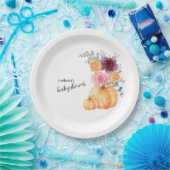 小さなカボチャが赤ちゃんシャワーの途中にある ペーパープレート (パーティー)