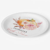 小さなカボチャが赤ちゃんシャワーの途中にある ペーパープレート (アングル)