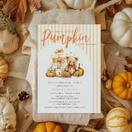 小さなカボチャが赤ちゃんシャワーの途中にある 招待状
