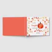 小さなカボチャが途中にある秋ベビーシャワー ゲストブック (全面)