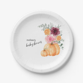 小さなカボチャは赤ちゃんシャワーのデザートの途中にある ペーパープレート