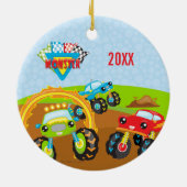 小さなカラフル男の子モンスタートラック名クリスマス セラミックオーナメント (裏面)